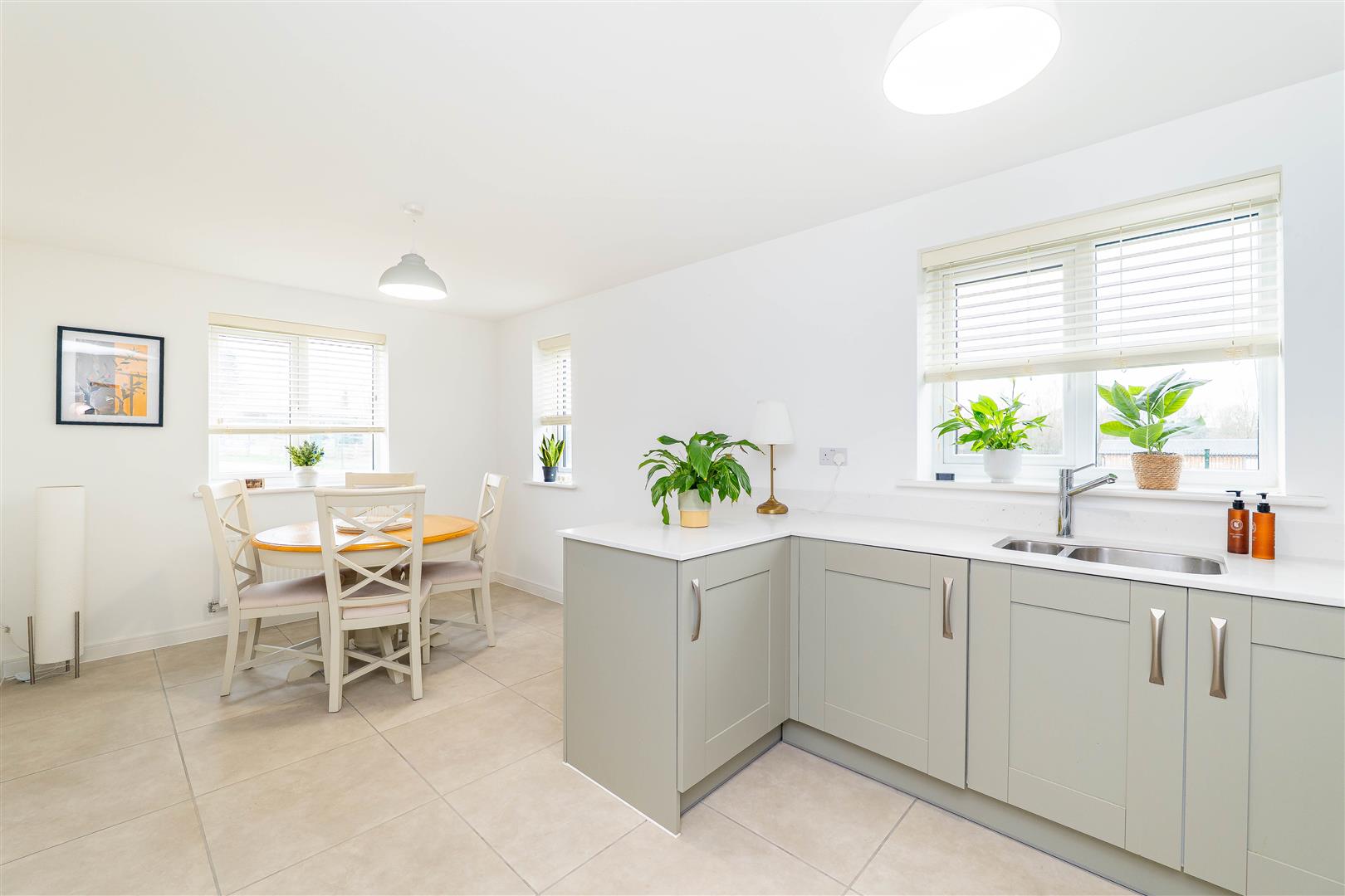 3 bed property in Thornton Drive, Preston